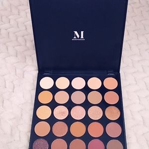 Morphe eyeshadow palette